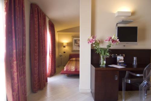 Hotel Touring Fiorano Modenese Exterior photo
